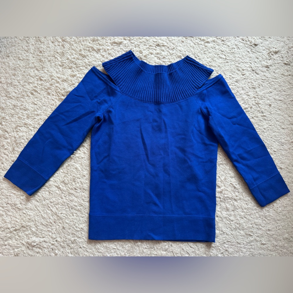 5/$20 Karen Millen knit top